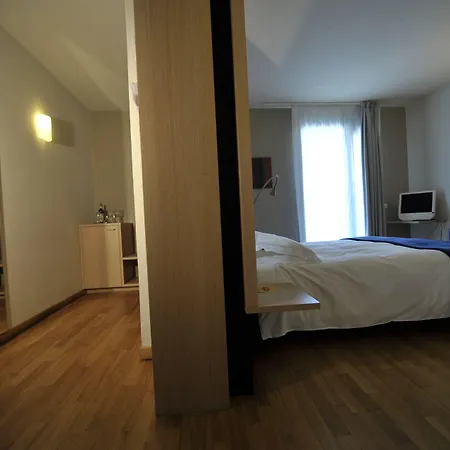 Ca' Del Lupo 4* Montelupo Albese