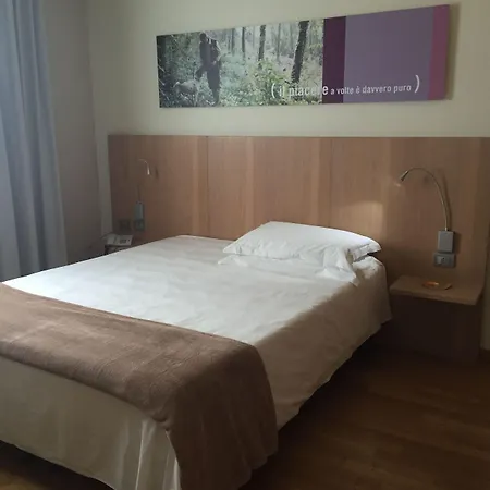 Ca' Del Lupo 4* Montelupo Albese