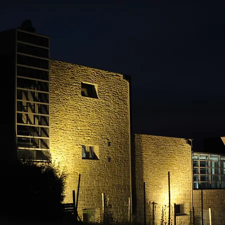 カデル ルーポ モンテルーポ・アルベーゼ