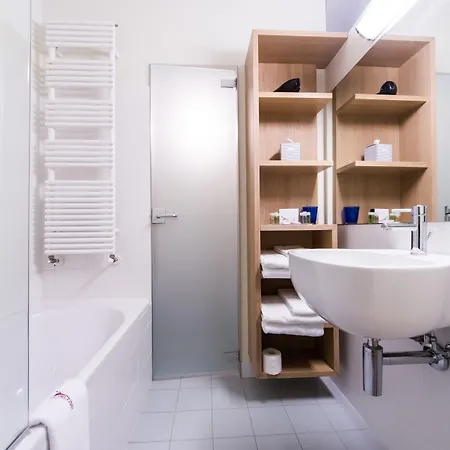 カデル ルーポ ホテル モンテルーポ・アルベーゼ